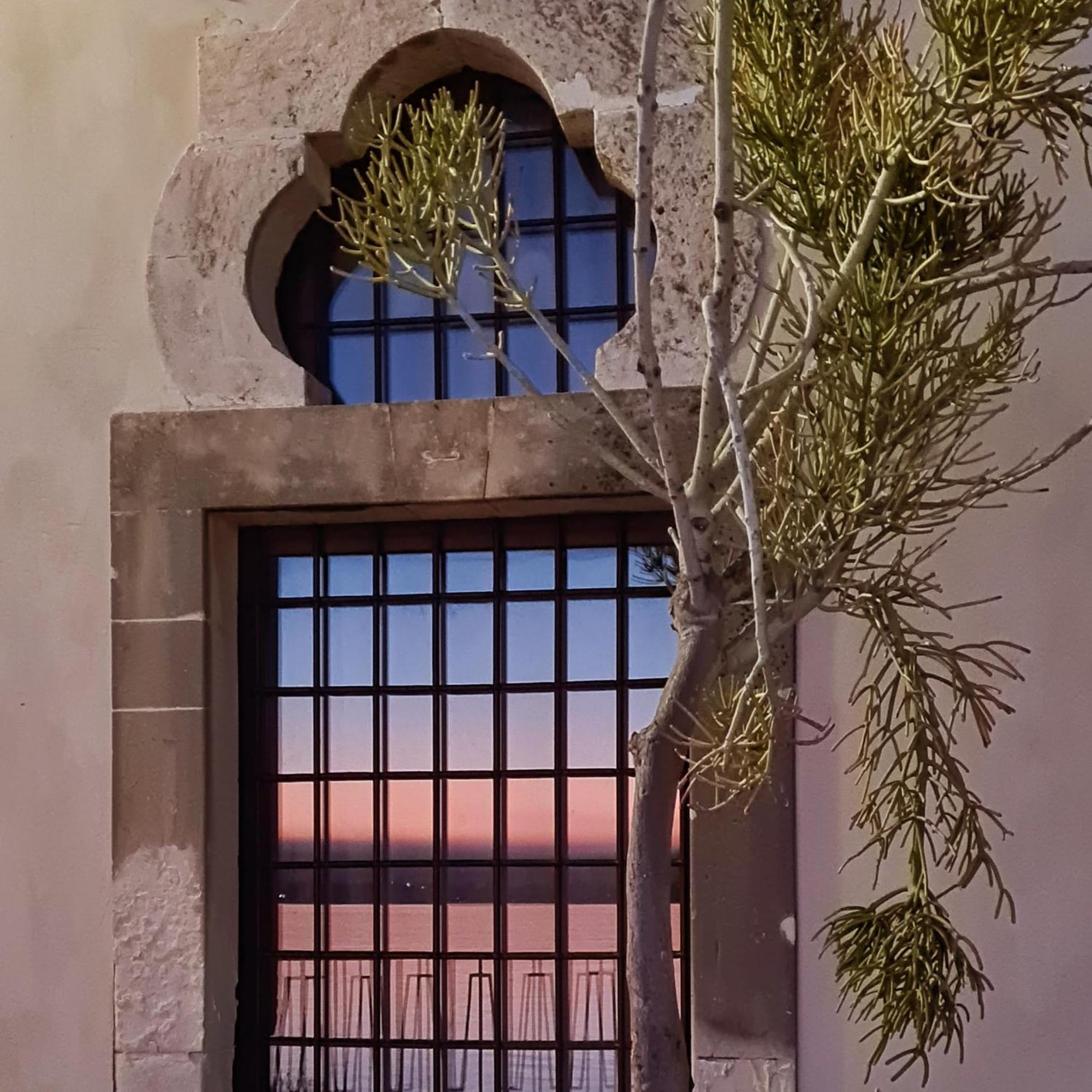 Alle Porte Del Castello Maniace